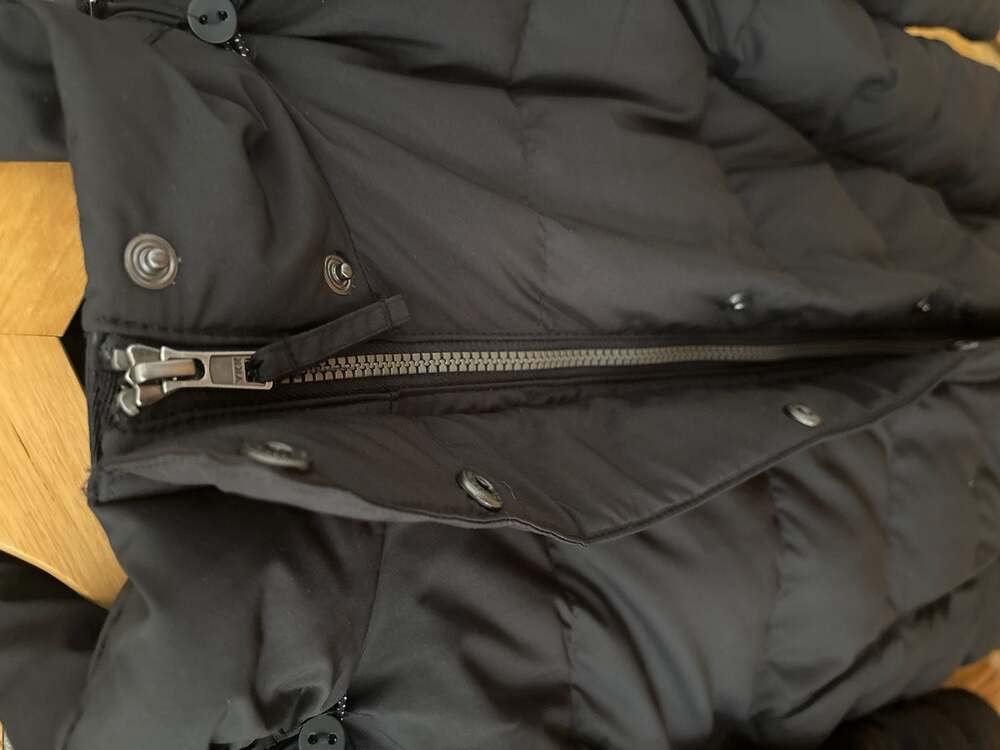 L.L.Bean Women's Ultrawarm 3/4 Down Coat with Faux-Fur Hood, Size XS, Black - Picture 7 of 8